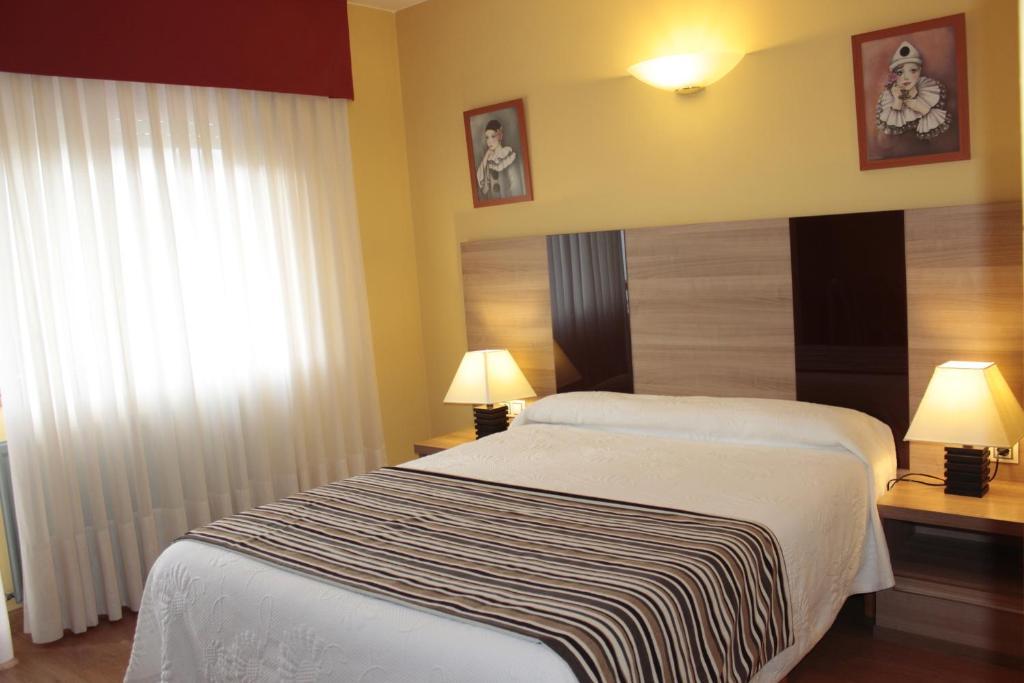 Hotel Penagrande Cangas De Narcea Pokoj fotografie